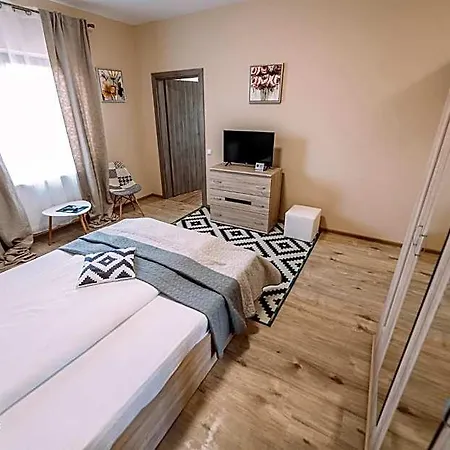 Apart-hotel Brickyard 3*