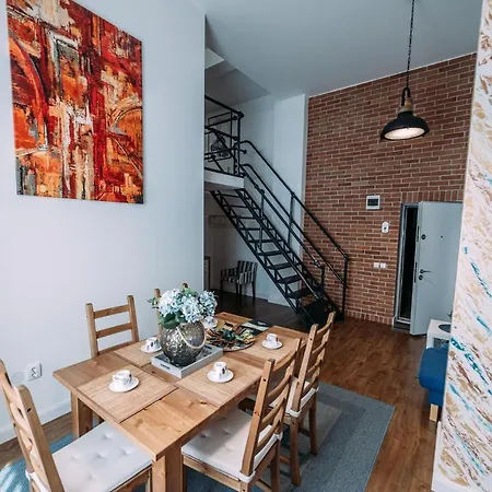 Brickyard 3* Κλουζ-Ναπόκα