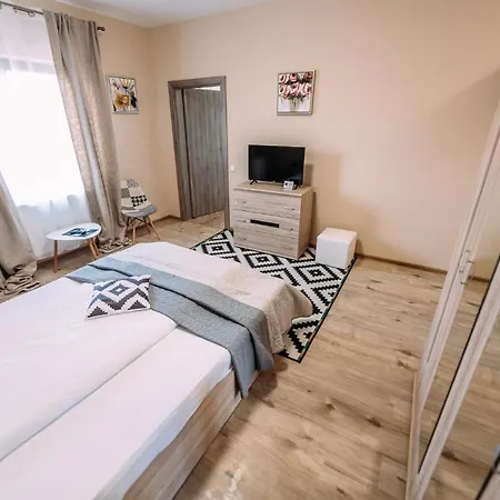 Brickyard Aparthotel 3*