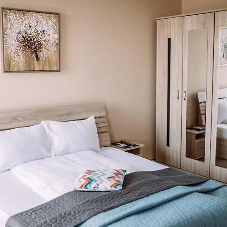 Brickyard 3* Κλουζ-Ναπόκα