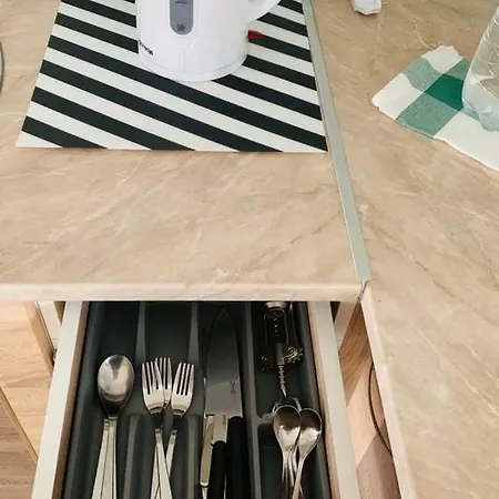 Brickyard Ξενοδοχείο με διαμερίσματα 3*