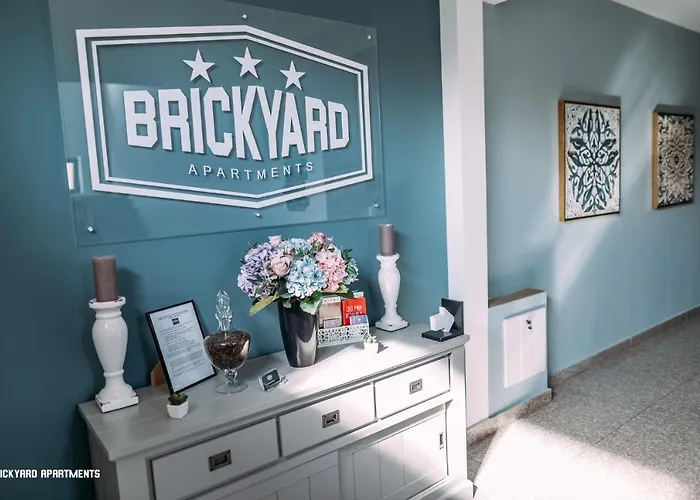 Apartahotel Brickyard 3*