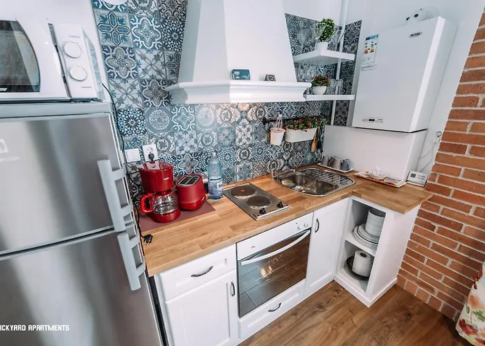 Brickyard Apartahotel