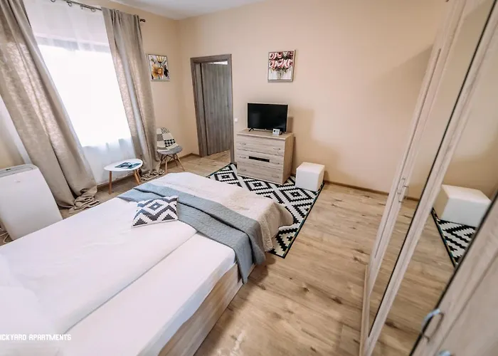 Brickyard Апарт-отель 3*