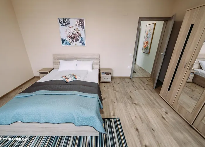 Brickyard Apartahotel