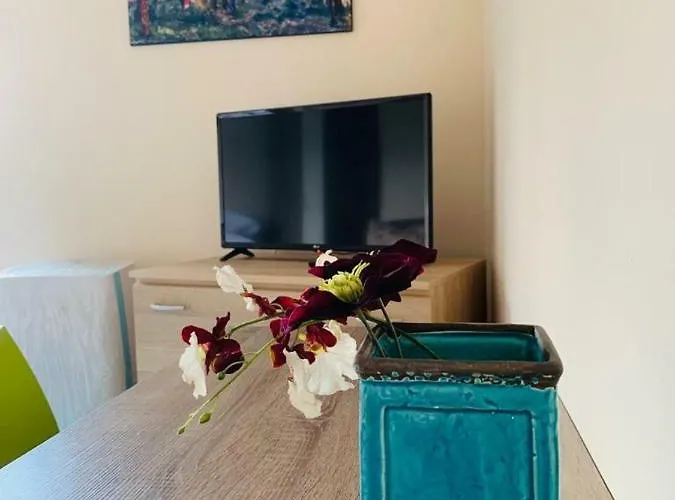 Апарт-отель Brickyard 3*