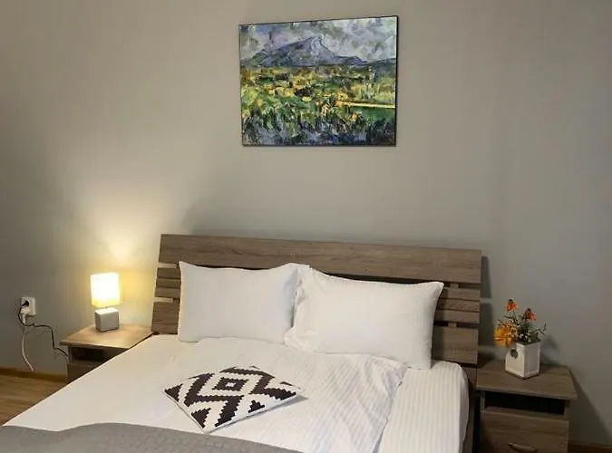 Brickyard Appart hôtel 3*